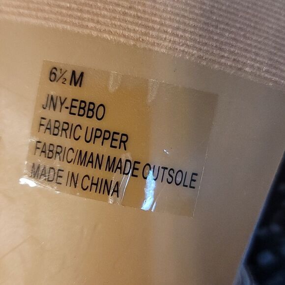 BRAND NEW JONES NEW YORK HEELS WITH CRISSCROSS STRAPS SANDAL - Picture 16 of 16